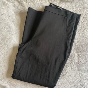 Maurices Smart Pant Side Zipper Capri size 7/8